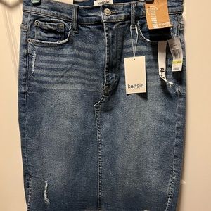 NWT Kensie Jean Skirt - frayed hem size 4/27